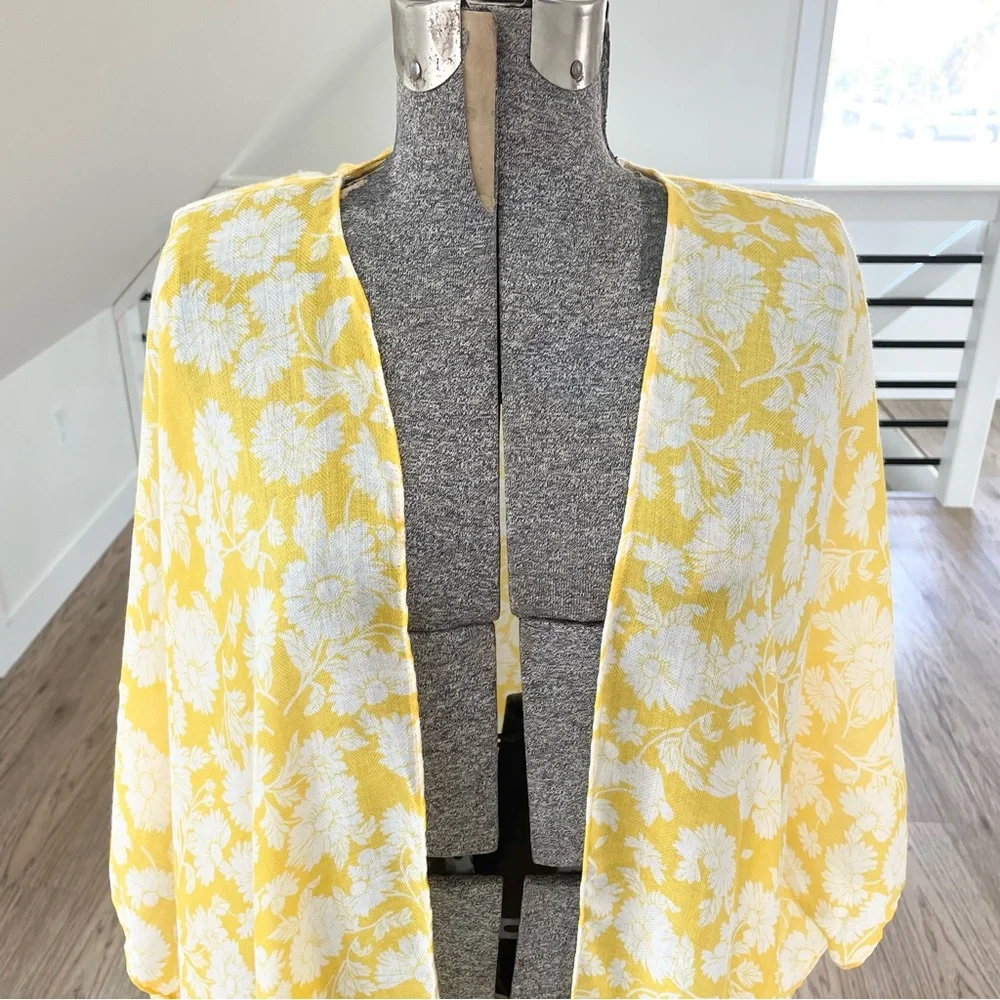 NWT LC Lauren Conrad yellow white floral bohemian tropical kimono beach coverup - Picture 3 of 11